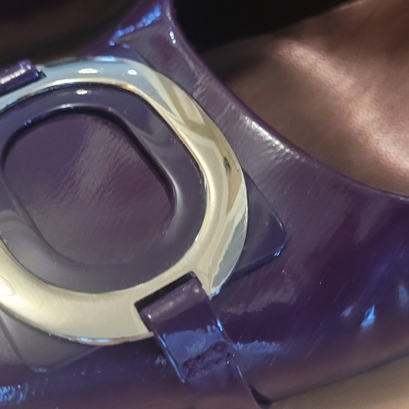 Shoes - Picture 5 of 6